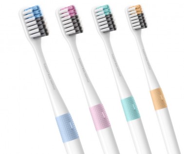 Комплект зубних щіток Xiaomi Dr.BEI Bass Toothbrush Travel Package 4 Pieces (4 щетки в футлярах)(6970763910028)